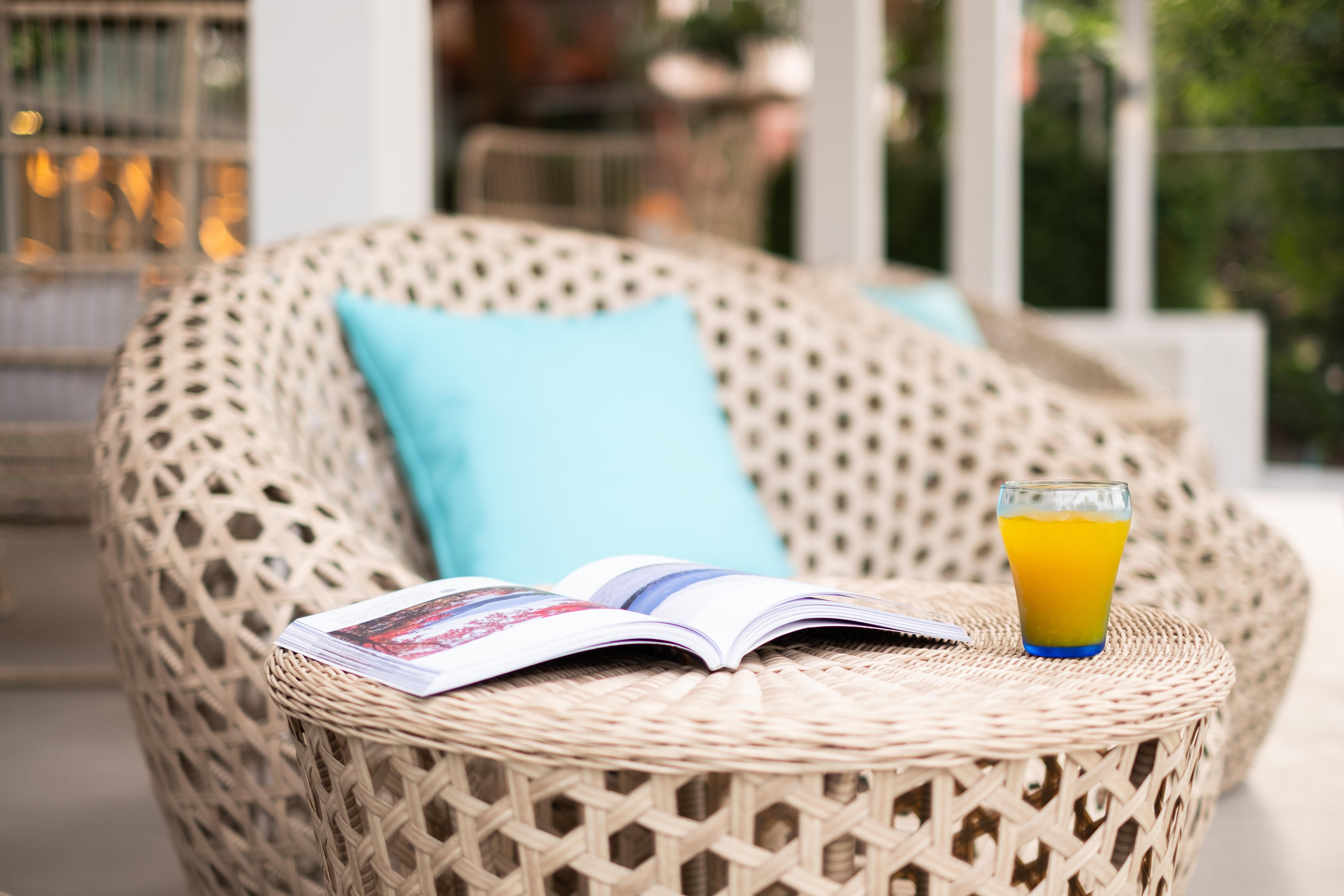 Liv Hotel Phuket Patong Beachfront Екстериор снимка