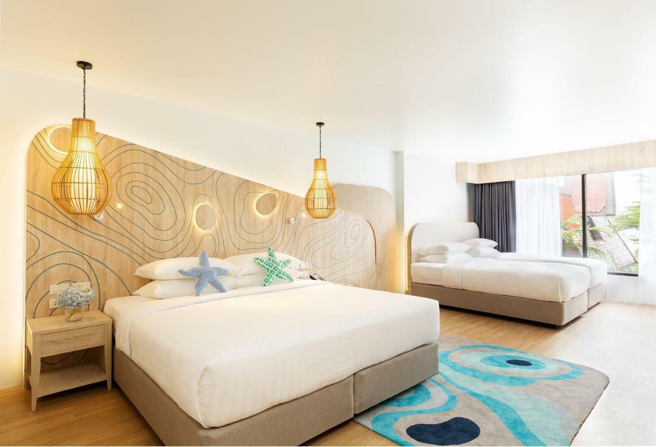 Liv Hotel Phuket Patong Beachfront Екстериор снимка